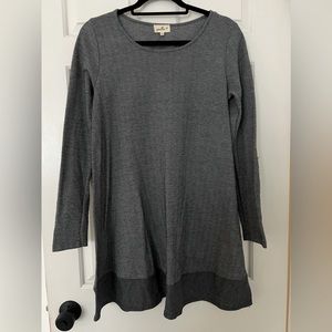 Herringbone print tunic (gray) Size Medium